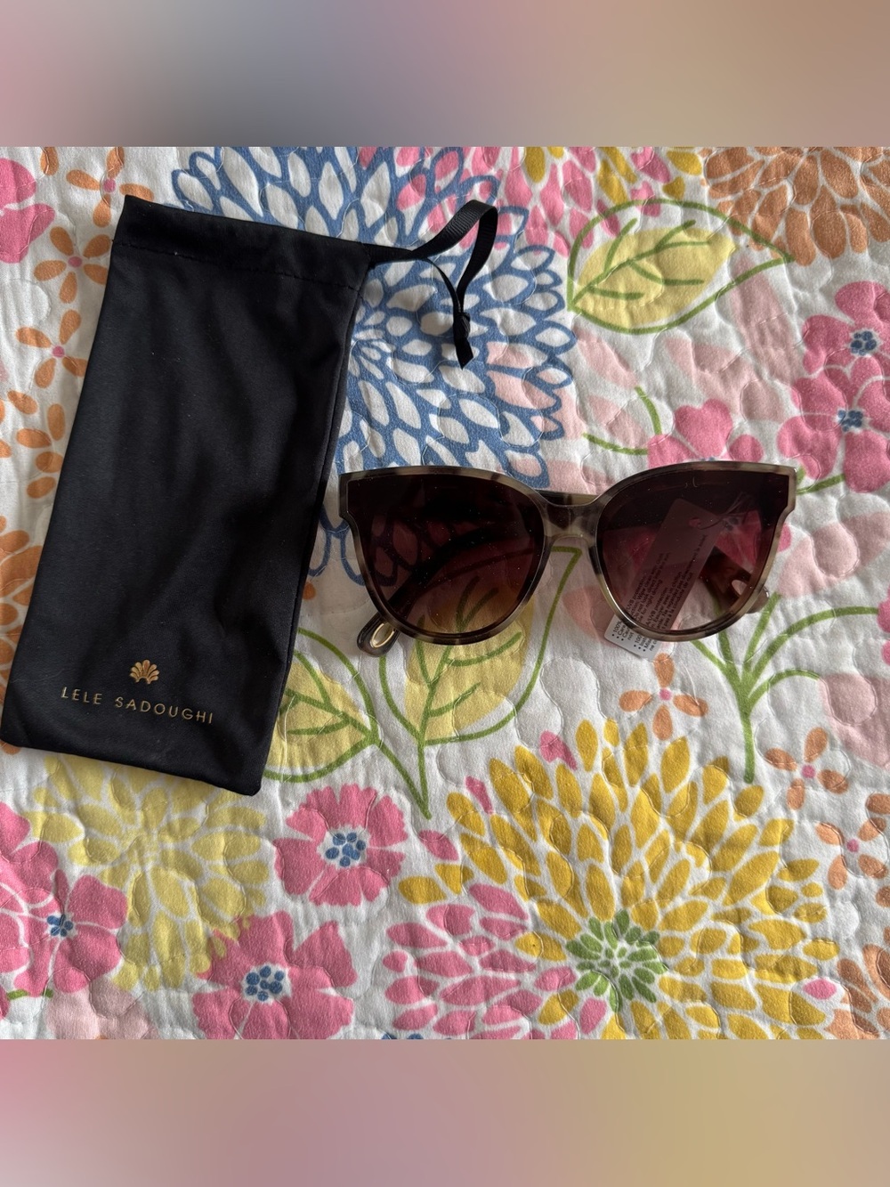 NWT lele sadoughi sunglasses